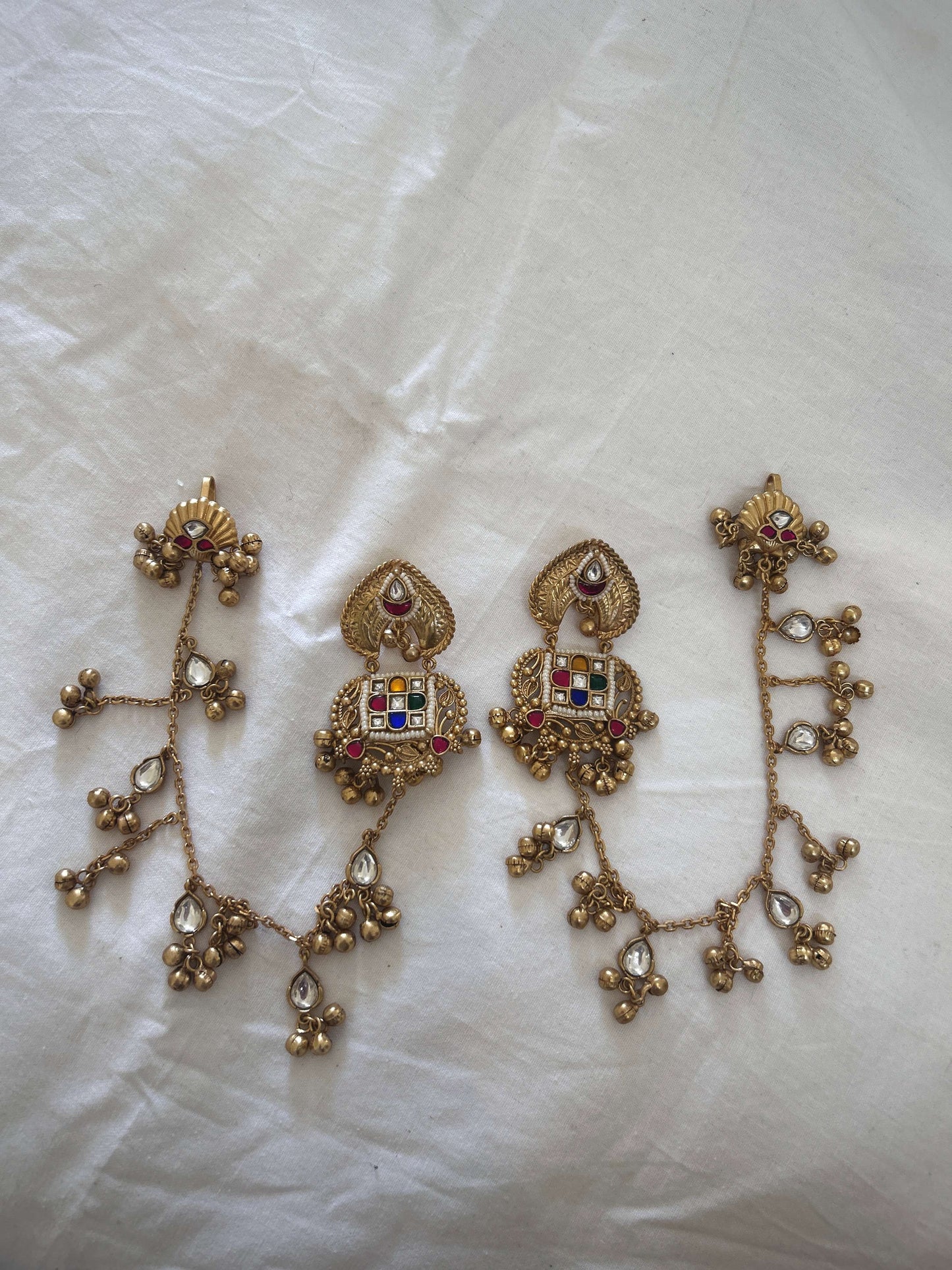 Kaan-Taana Earrings with Chain