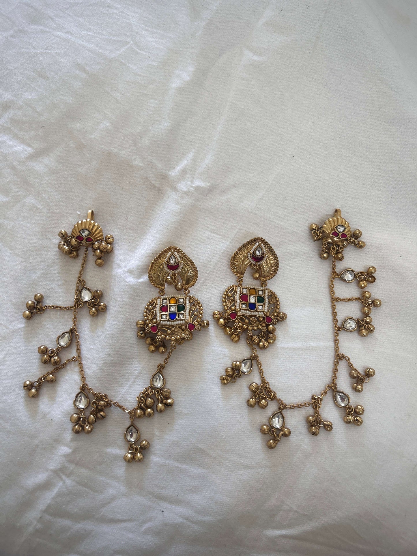 Kaan-Taana Earrings with Chain