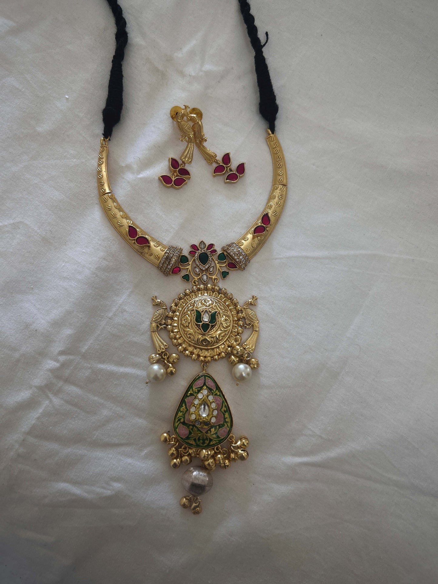 Kundan Raj Necklace Set