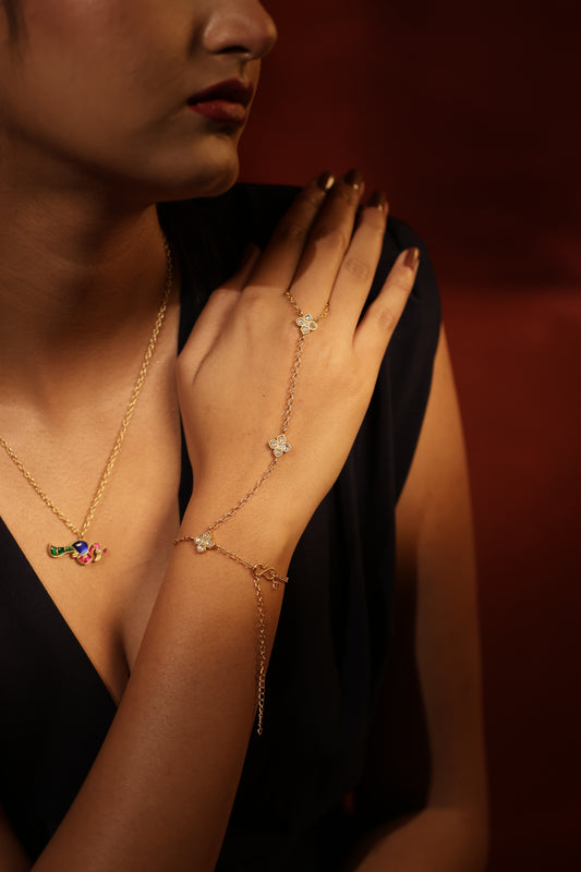 Eira Hand bracelet