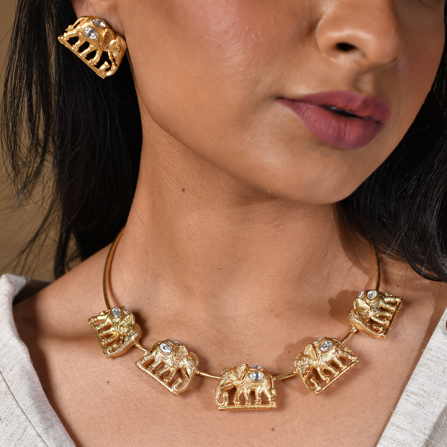 Golden Elephant Hasli Necklace Set