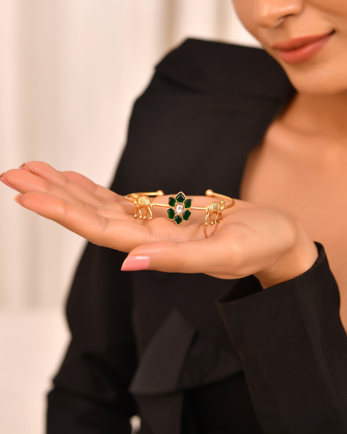 Braclate - Regal Vahana (green)