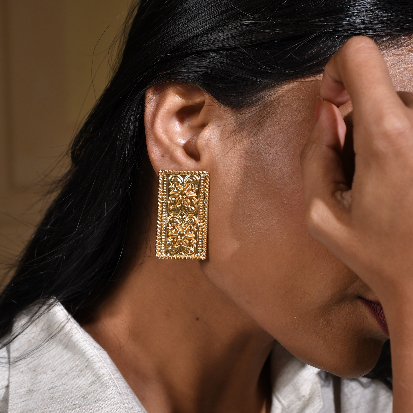 Kaaleen Gold Earrings