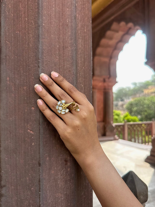 Nysa pearl ring