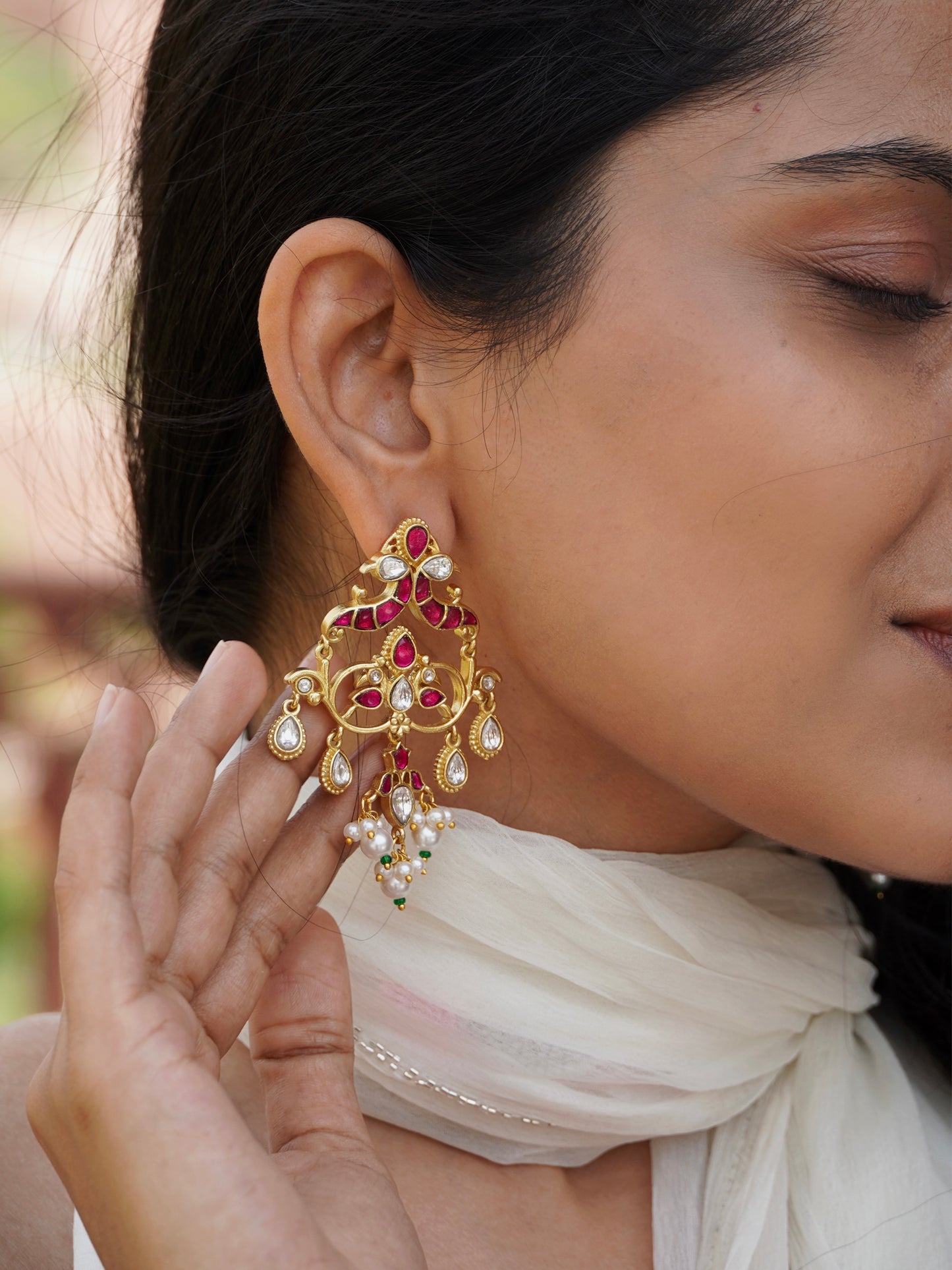 Resham Chandbali