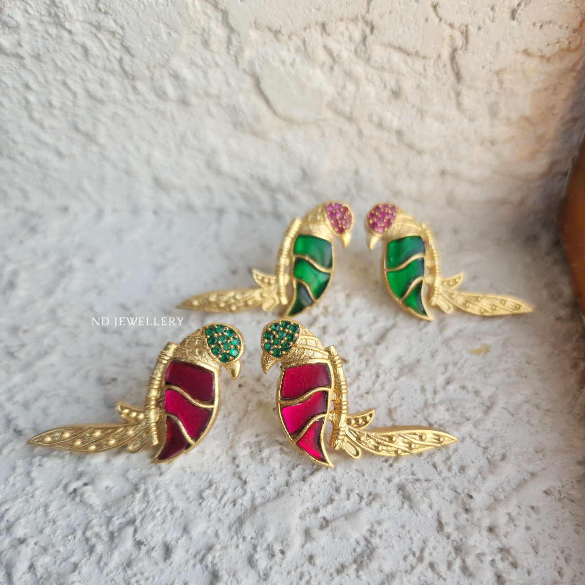 Lovebirds Statement Studs