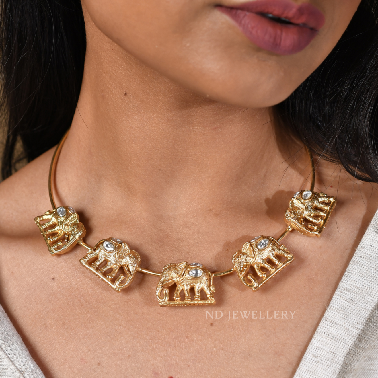 Golden Elephant Hasli Necklace Set