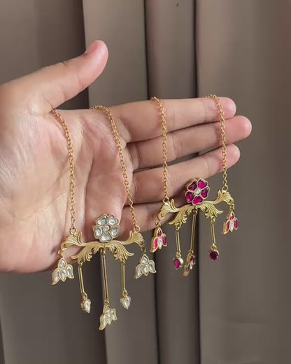 Inaaya Floral Necklace
